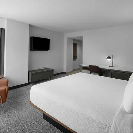 Courtyard By Marriott Atlanta Buckhead Hotel Exterior photo