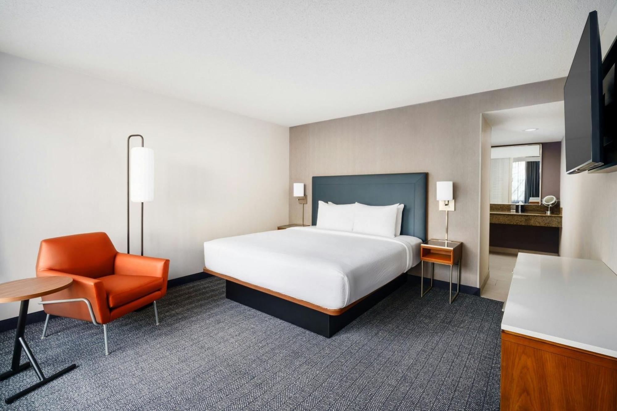 Courtyard By Marriott Buckhead Hotel Atlanta