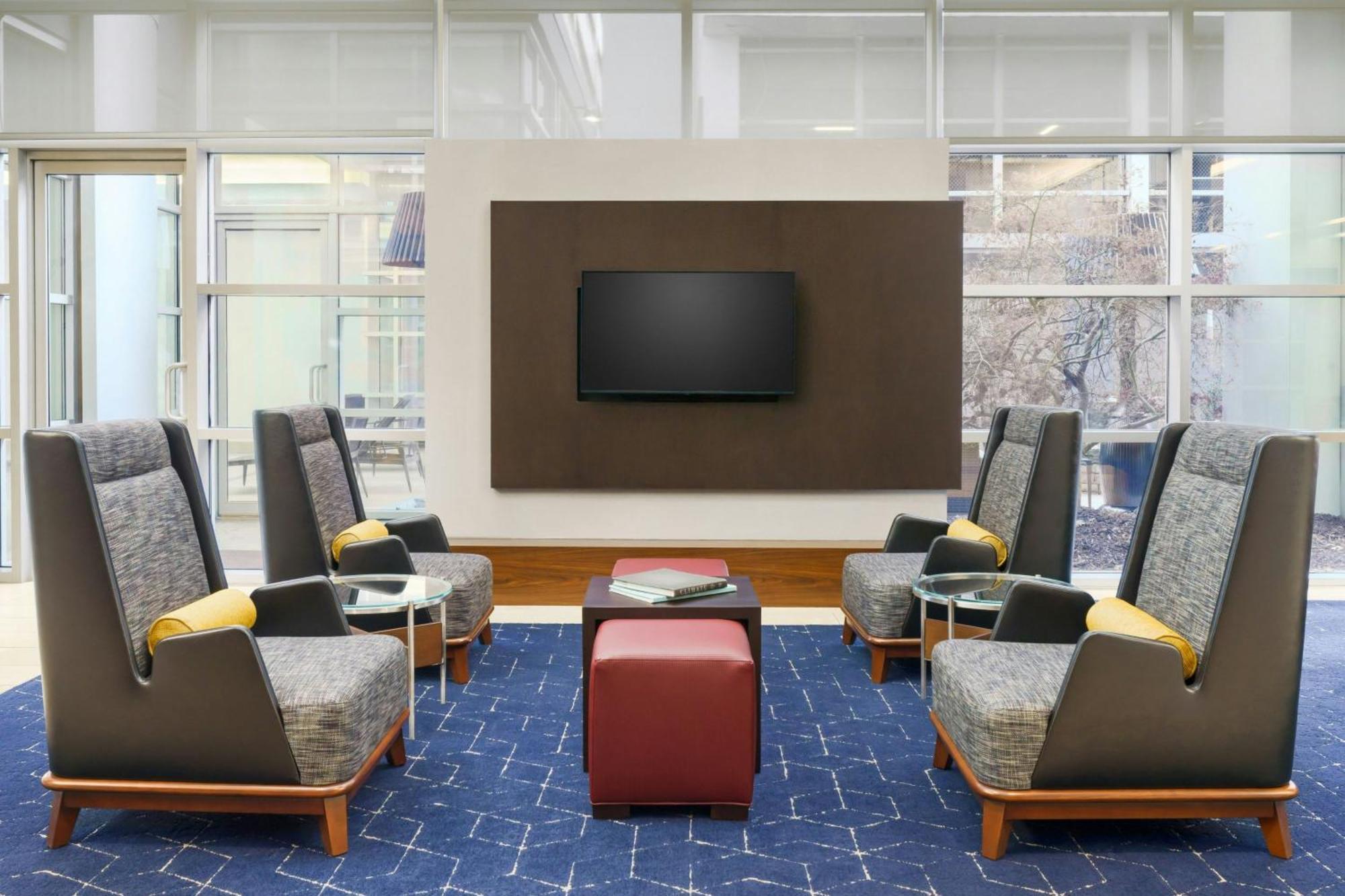 Courtyard By Marriott Buckhead Hotel Atlanta