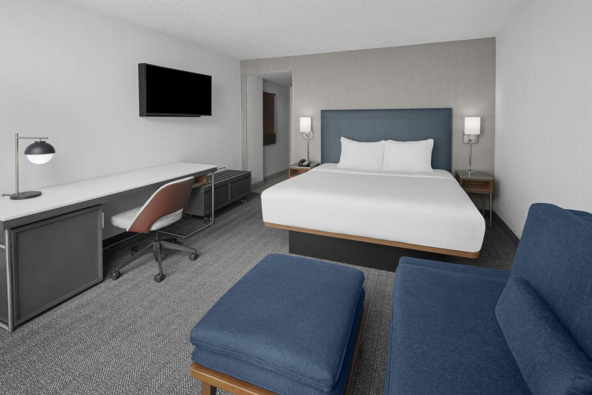 Courtyard By Marriott Buckhead Hotel Atlanta