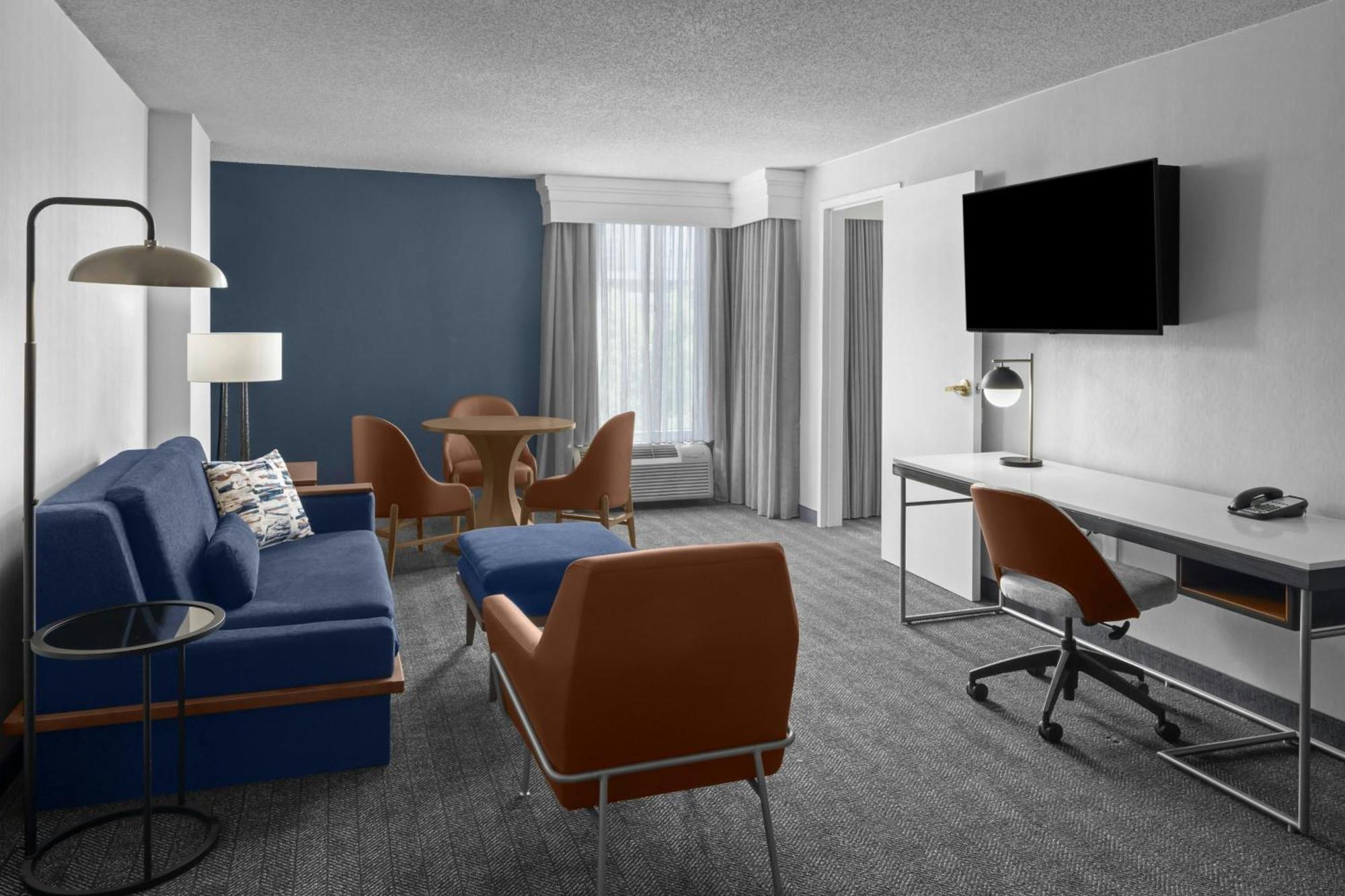 Hotel Courtyard By Marriott Buckhead 3*