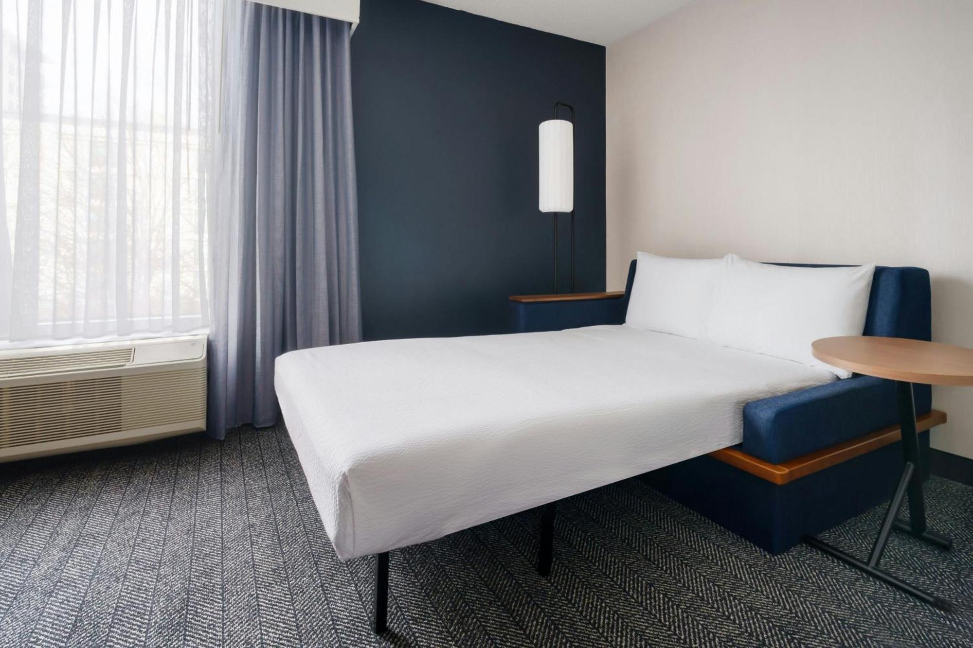 Courtyard By Marriott Buckhead Hotel Atlanta