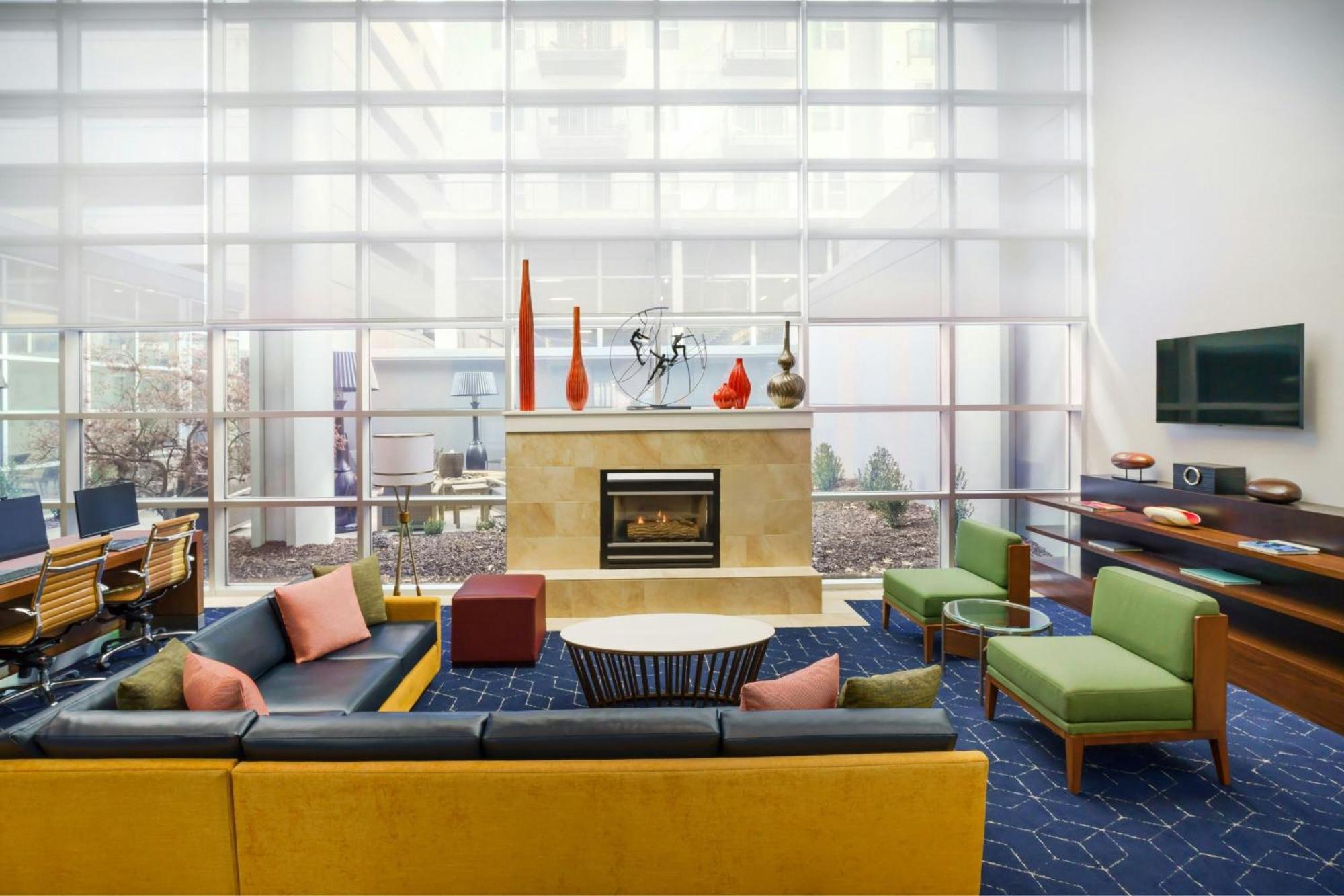 Hotel Courtyard By Marriott Buckhead 3*