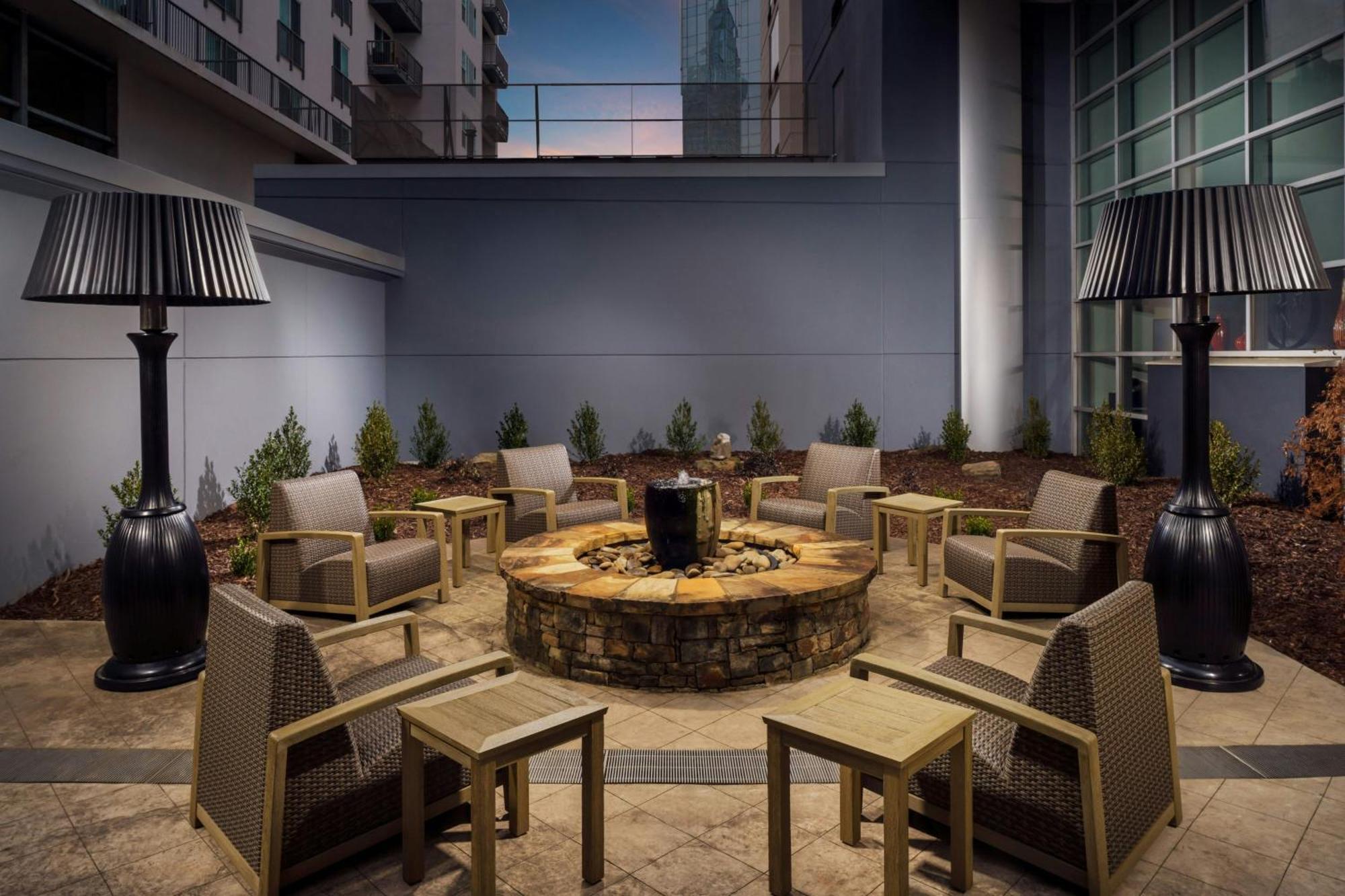 Courtyard By Marriott Buckhead Hotel 3*