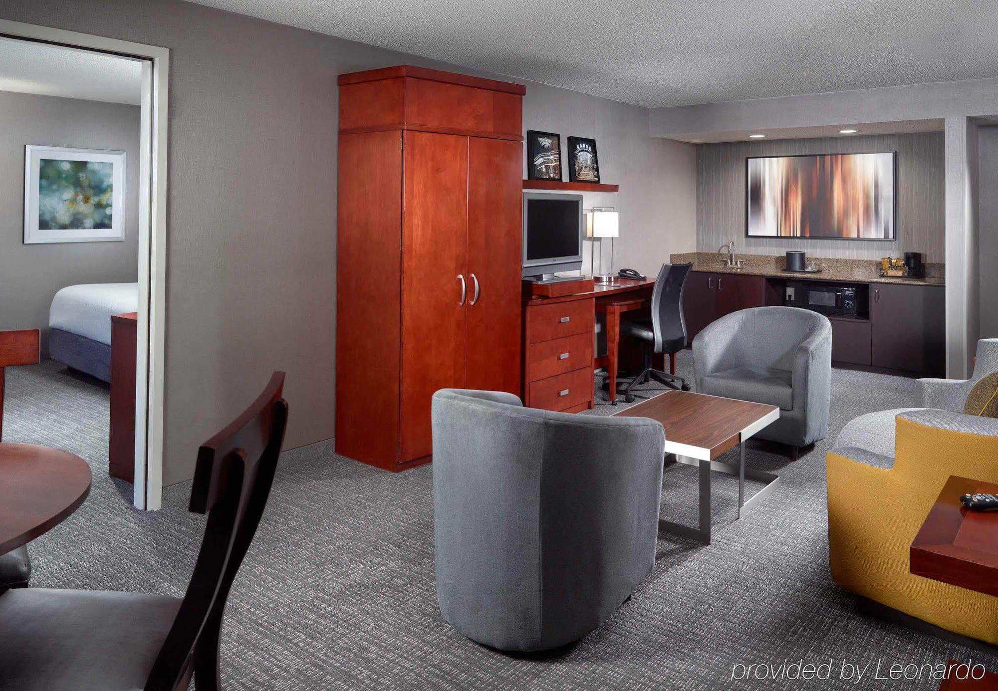 Courtyard By Marriott Buckhead 3*