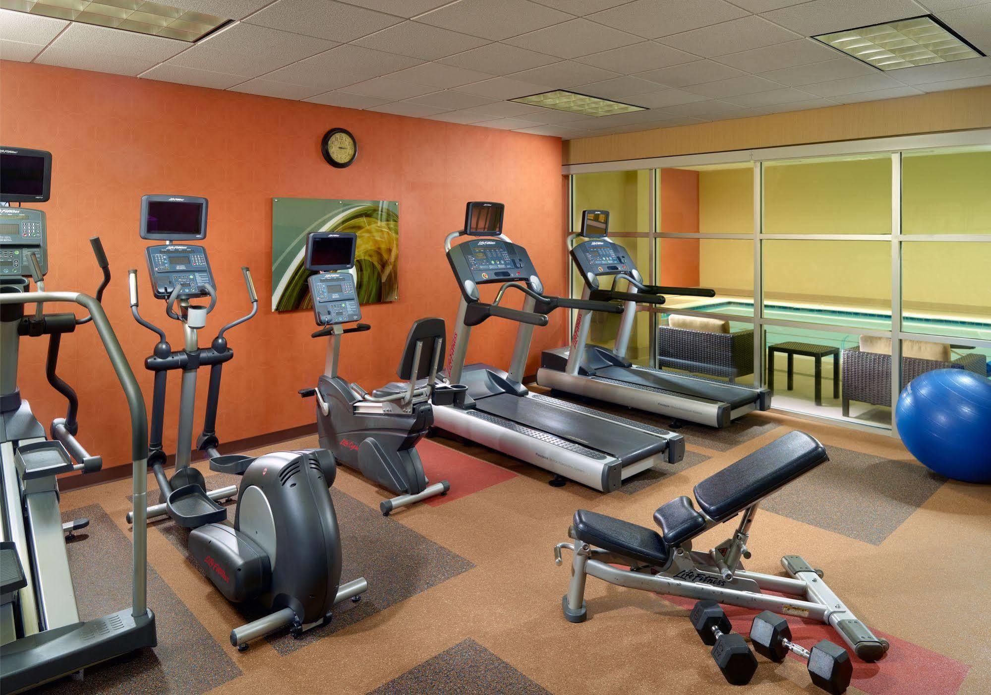 Courtyard By Marriott Buckhead 3*